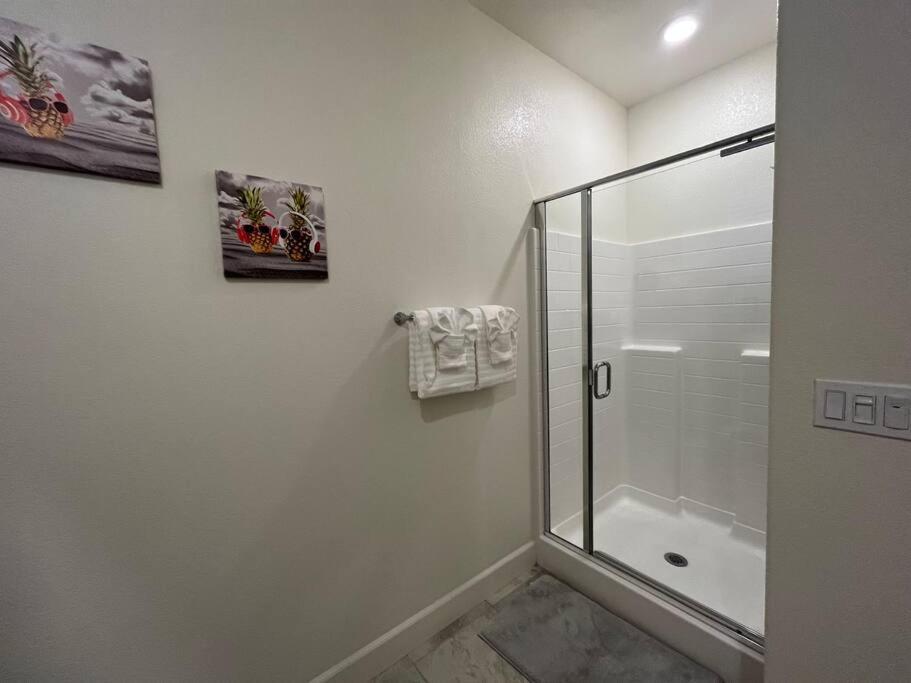 Brand-New, Beautiful & Stylish Home In Sacramento! מראה חיצוני תמונה
