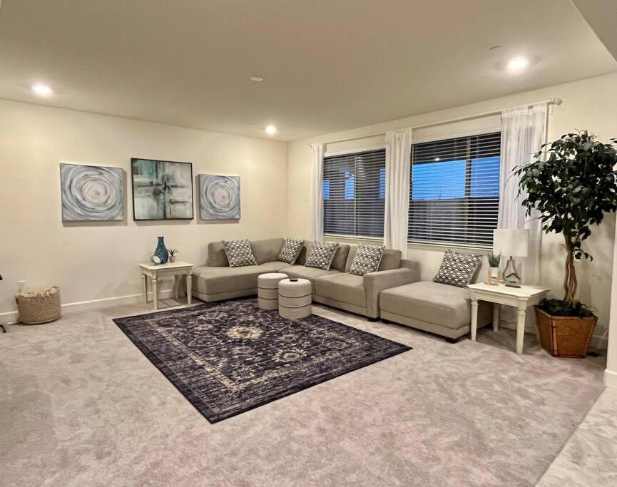 Brand-New, Beautiful & Stylish Home In Sacramento! מראה חיצוני תמונה